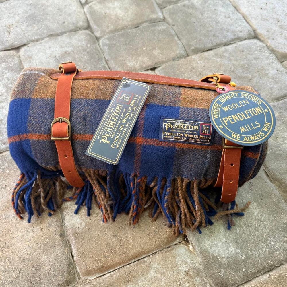 Pendleton Wool Blanket - Picture 2 of 4